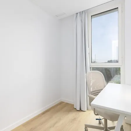 Apartup Port Marina Azura * Валенсия
